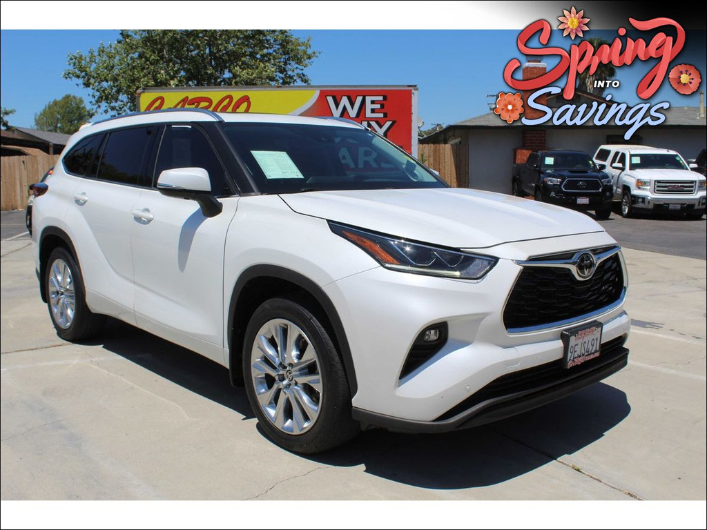 2023 TOYOTA HIGHLANDER for sale in CHULA VISTA