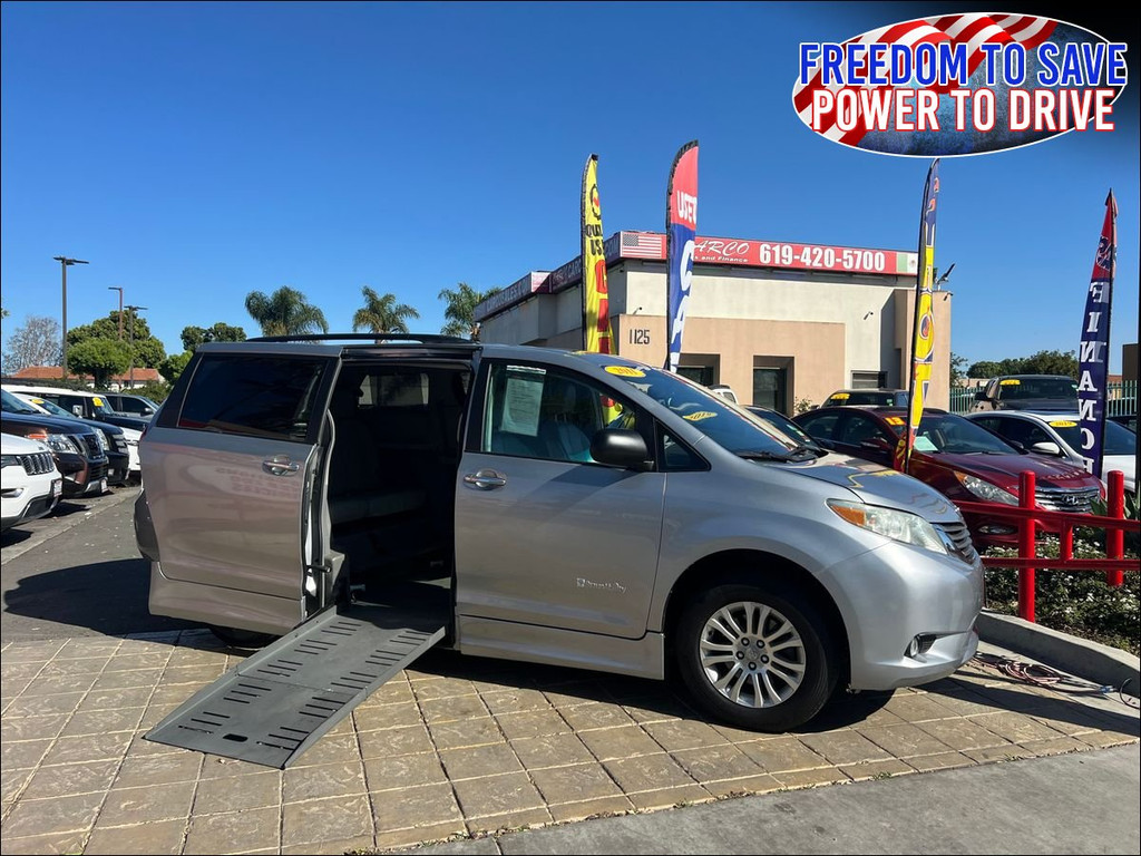 2011 TOYOTA SIENNA for sale in CHULA VISTA