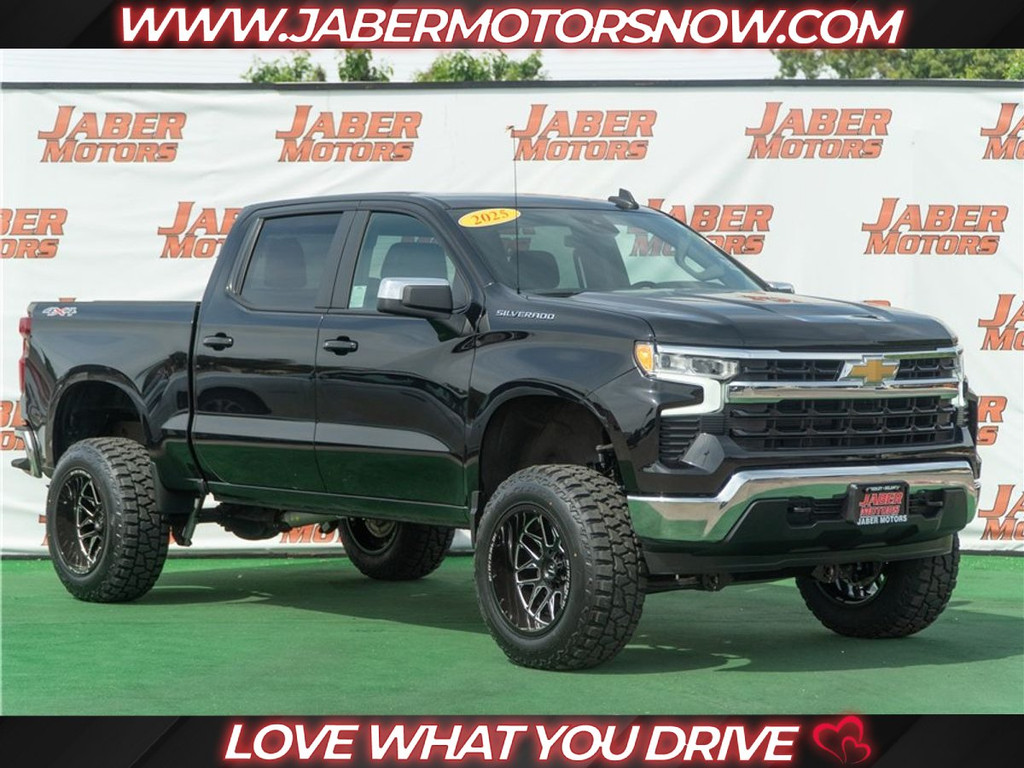 2025 CHEVROLET SILVERADO 1500 CREW CAB for sale in DELANO