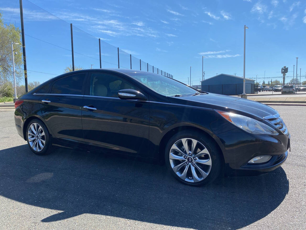 2011 Hyundai Sonata for sale in SACRAMENTO