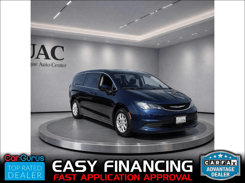 2017 CHRYSLER PACIFICA for sale in BLOOMINGTON