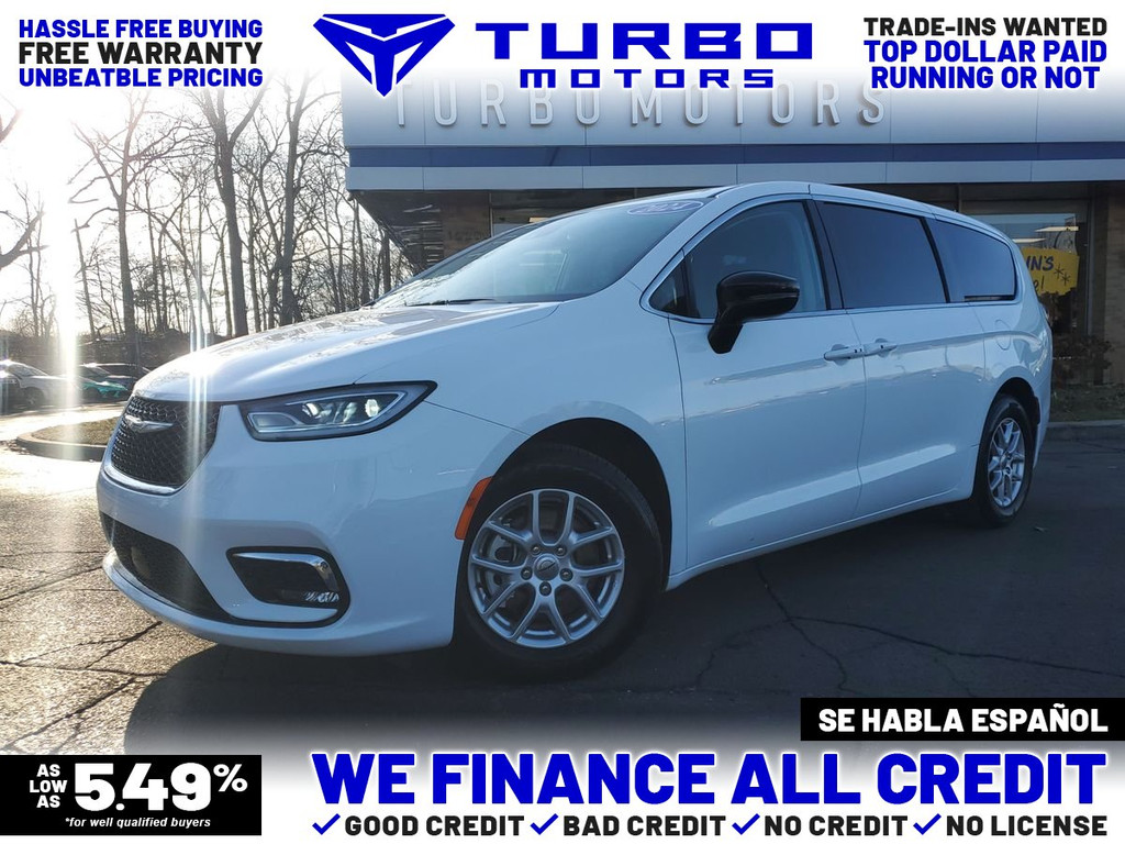 2024 CHRYSLER PACIFICA for sale in TAYLOR