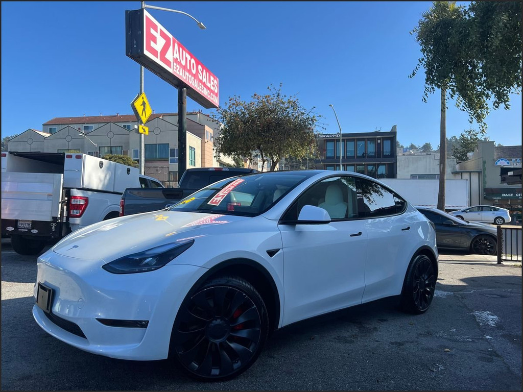 2023 Tesla Model Y Performance's photo
