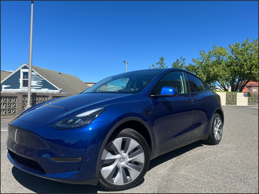 2024 TESLA MODEL Y for sale in DALY CITY