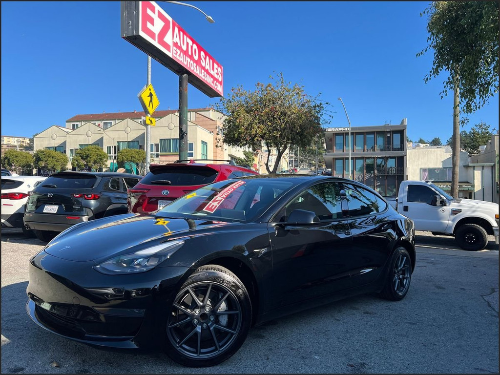 2023 Tesla Model 3 Base's photo