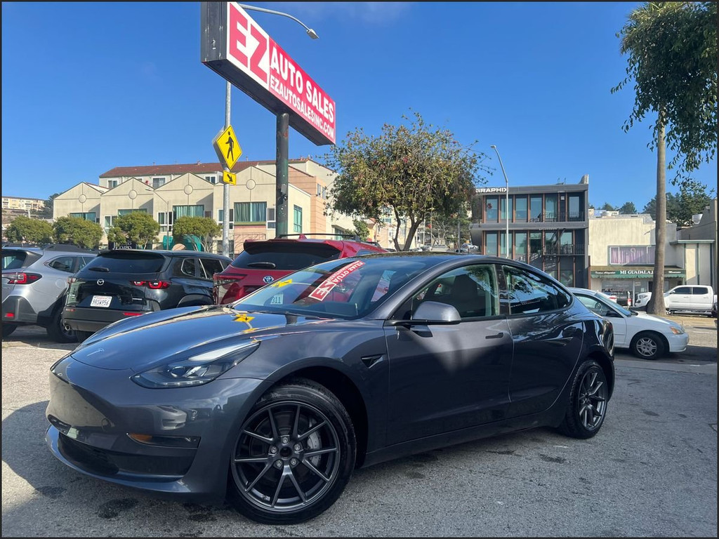 2023 Tesla Model 3 Base's photo