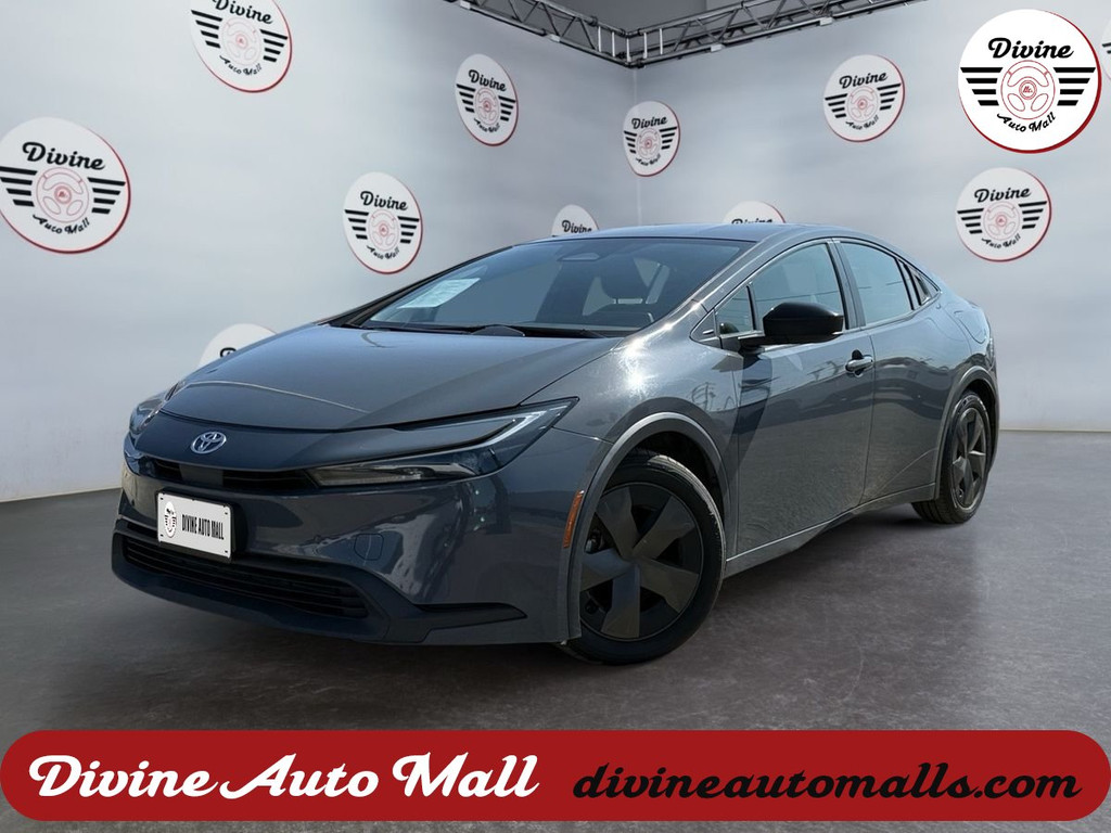 2024 TOYOTA PRIUS for sale in FONTANA