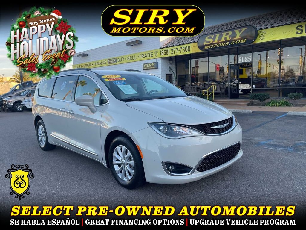 2017 Chrysler Pacifica Touring-L