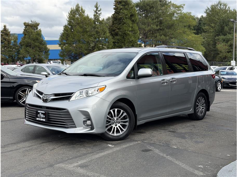 2019 TOYOTA SIENNA for sale in KENT