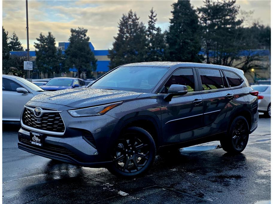 2023 TOYOTA HIGHLANDER for sale in KENT