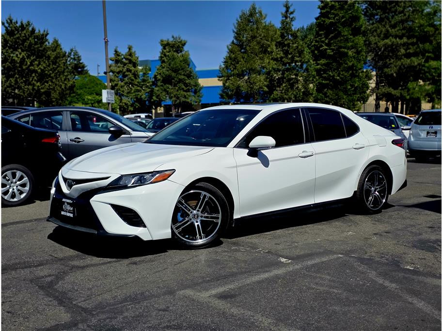 2018 TOYOTA CAMRY for sale in KENT