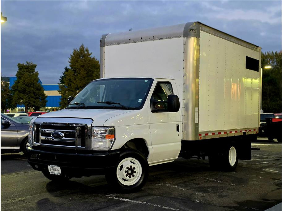 2022 FORD E350 SUPER DUTY CUTAWAY for sale in KENT