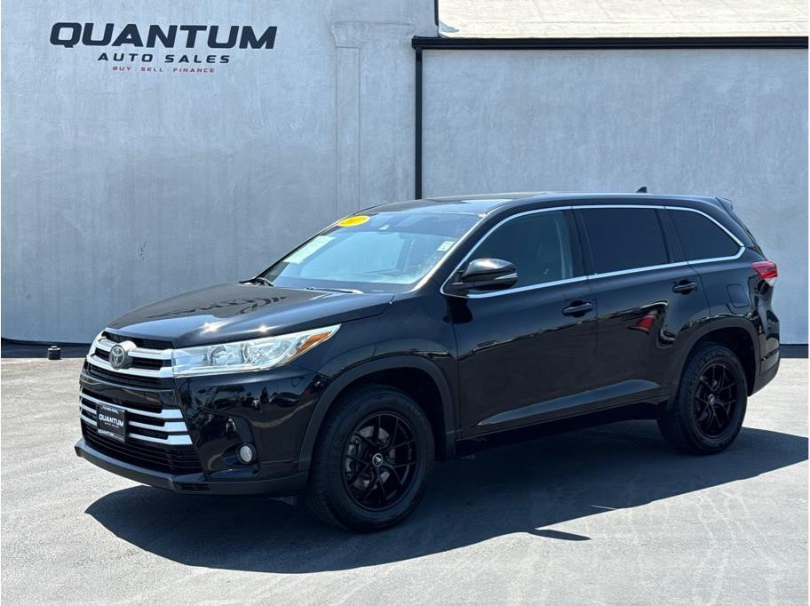2017 TOYOTA HIGHLANDER for sale in INDIO