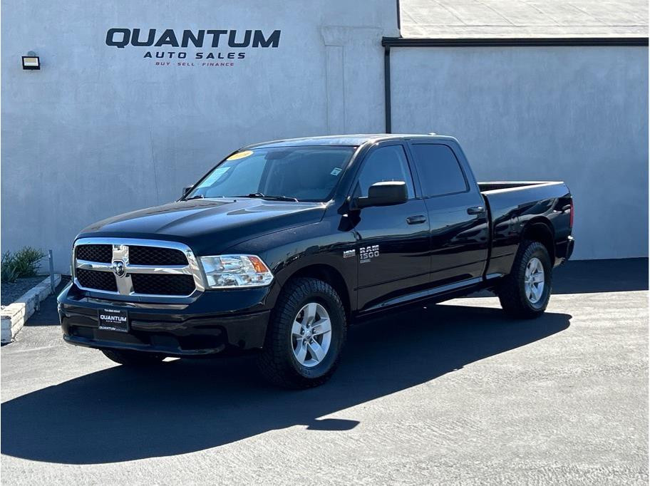 2019 RAM 1500 CLASSIC CREW CAB for sale in INDIO