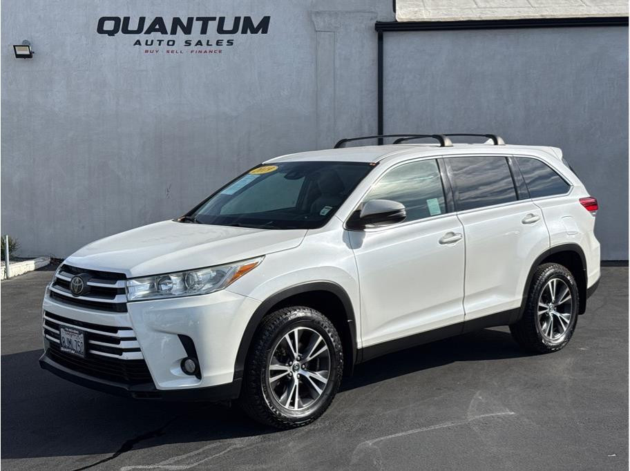 2019 TOYOTA HIGHLANDER for sale in INDIO