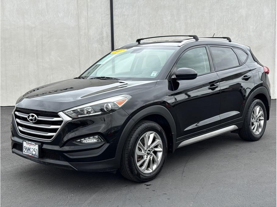 2017 HYUNDAI TUCSON for sale in INDIO
