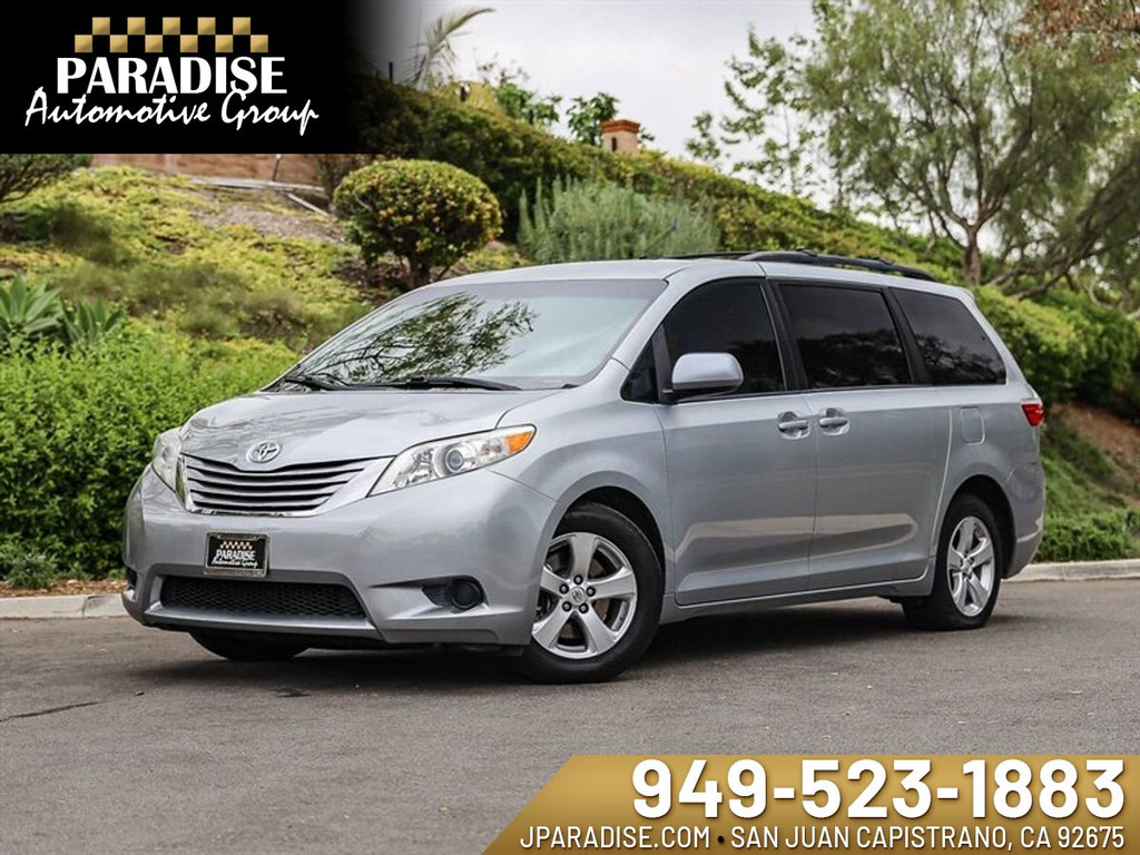 2016 TOYOTA SIENNA for sale in SAN JUAN CAPISTRANO