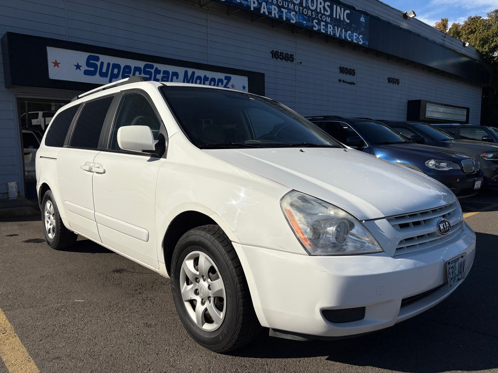 2008 KIA SEDONA for sale in MILWAUKIE