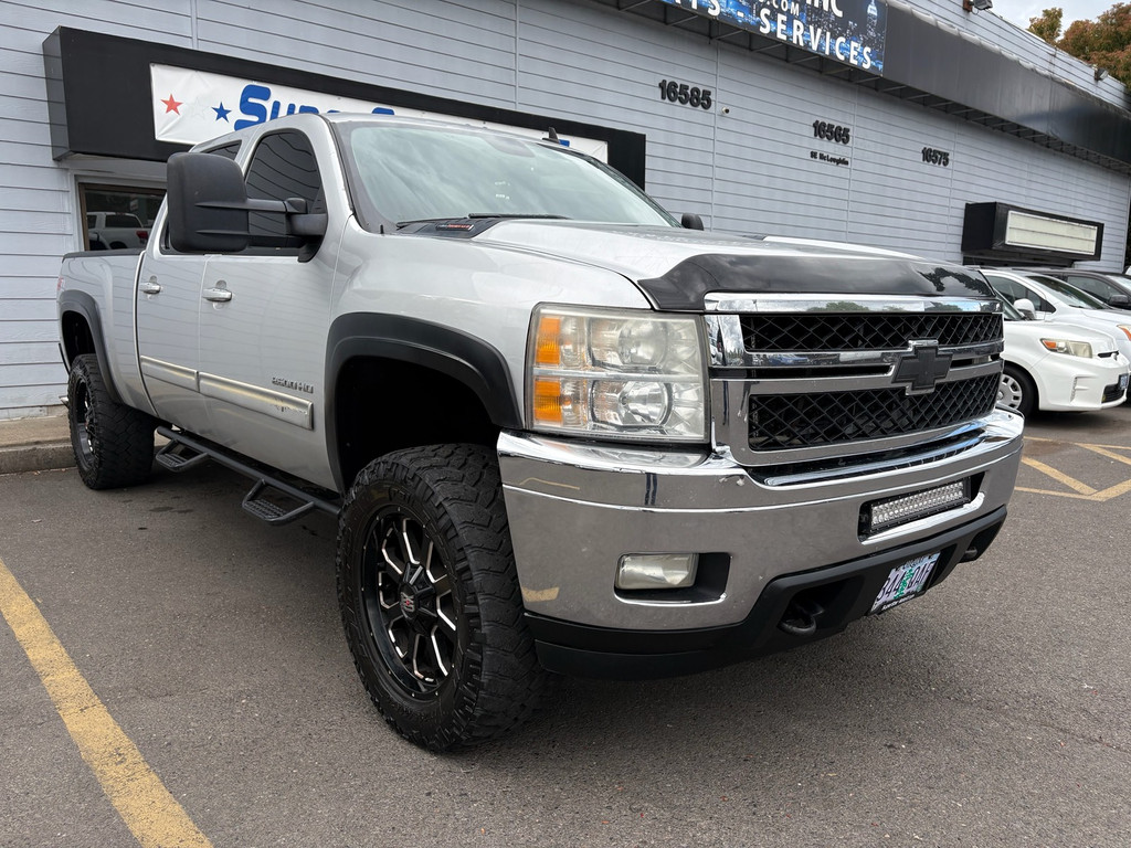2011 CHEVROLET SILVERADO 2500 HD CREW CAB for sale in MILWAUKIE