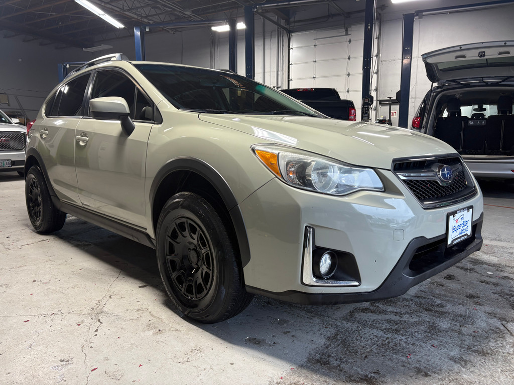 2017 SUBARU CROSSTREK for sale in MILWAUKIE