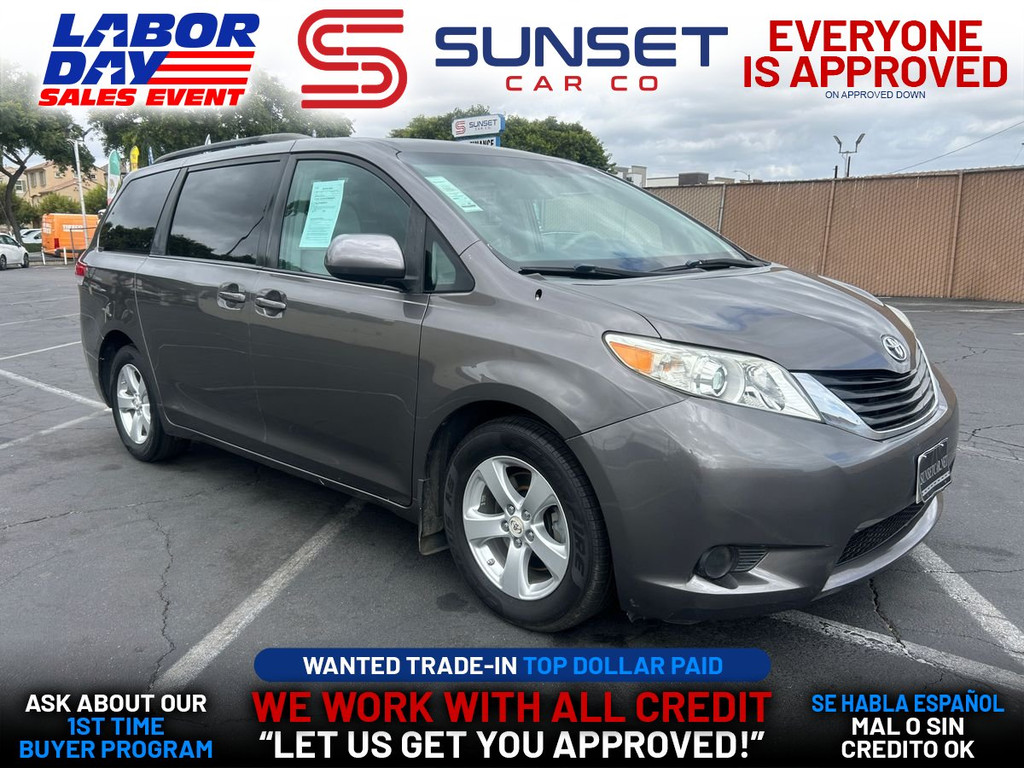 2012 TOYOTA SIENNA for sale in SANTA ANA