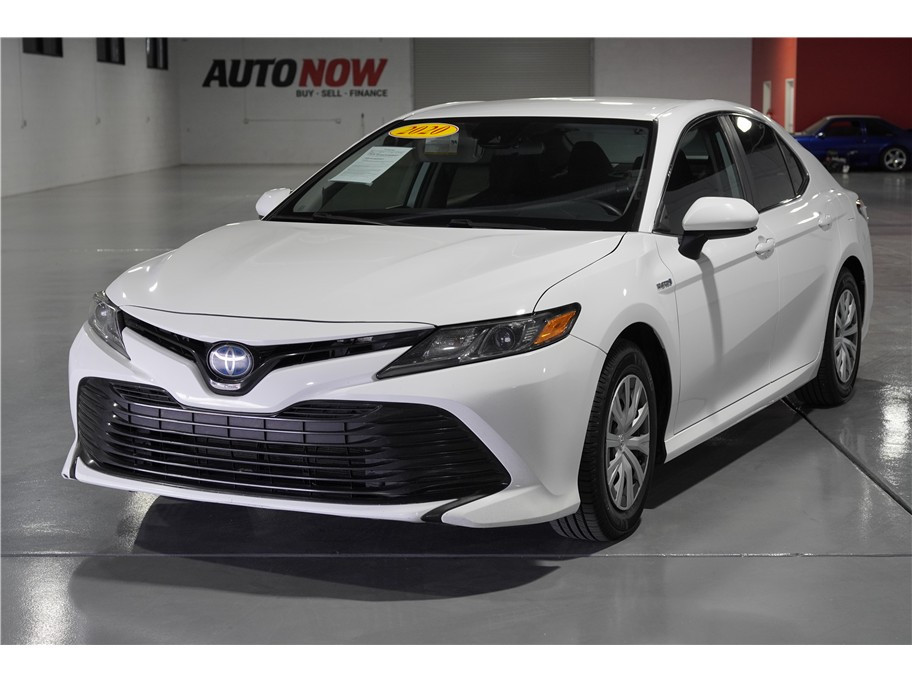 2020 TOYOTA CAMRY HYBRID for sale in INDIO