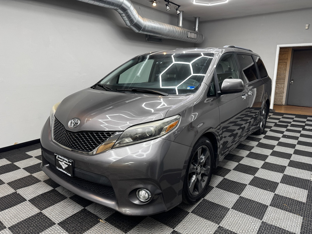 2016 TOYOTA SIENNA for sale in CALUMET CITY