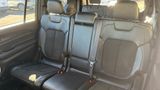 Diamond Black Crystal Pearlcoat, 2024 JEEP GRAND CHEROKEE L Thumnail Image 29