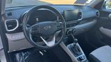 Shimmering Silver, 2023 HYUNDAI VENUE Thumnail Image 13