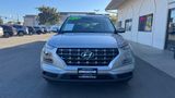 Shimmering Silver, 2023 HYUNDAI VENUE Thumnail Image 11