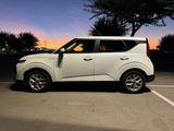 WHITE, 2021 KIA SOUL Thumnail Image 2