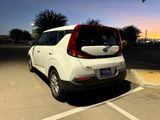 WHITE, 2021 KIA SOUL Thumnail Image 3