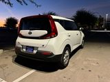 WHITE, 2021 KIA SOUL Thumnail Image 5