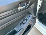 WHITE, 2019 NISSAN ALTIMA Thumnail Image 10