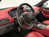 WHITE, 2022 MASERATI LEVANTE/RED INTERIOR/VENTILATED SEATS/BLACK WHEELS Thumnail Image 10