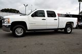 WHITE, 2009 CHEVROLET SILVERADO 2500 HD CREW CAB Thumnail Image 4