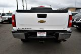WHITE, 2009 CHEVROLET SILVERADO 2500 HD CREW CAB Thumnail Image 6