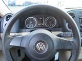 WHITE, 2012 VOLKSWAGEN TIGUAN Thumnail Image 17