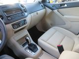 WHITE, 2012 VOLKSWAGEN TIGUAN Thumnail Image 28