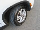 WHITE, 2012 VOLKSWAGEN TIGUAN Thumnail Image 39