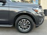 Dark Matter Metallic, 2023 FORD EXPEDITION MAX Thumnail Image 2