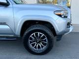No Color, 2022 TOYOTA TACOMA Thumnail Image 2