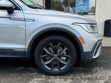 Pyrite Silver Metallic, 2024 VOLKSWAGEN TIGUAN Thumnail Image 31