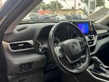 Midnight Black Metallic, 2024 TOYOTA HIGHLANDER Thumnail Image 12