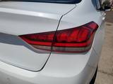 WHITE, 2015 HYUNDAI GENESIS Thumnail Image 13
