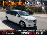 2011 Volkswagen Routan SE