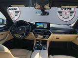 2021 BMW 5 SERIES Thumnail Image 13