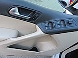 WHITE, 2012 VOLKSWAGEN TIGUAN Thumnail Image 20