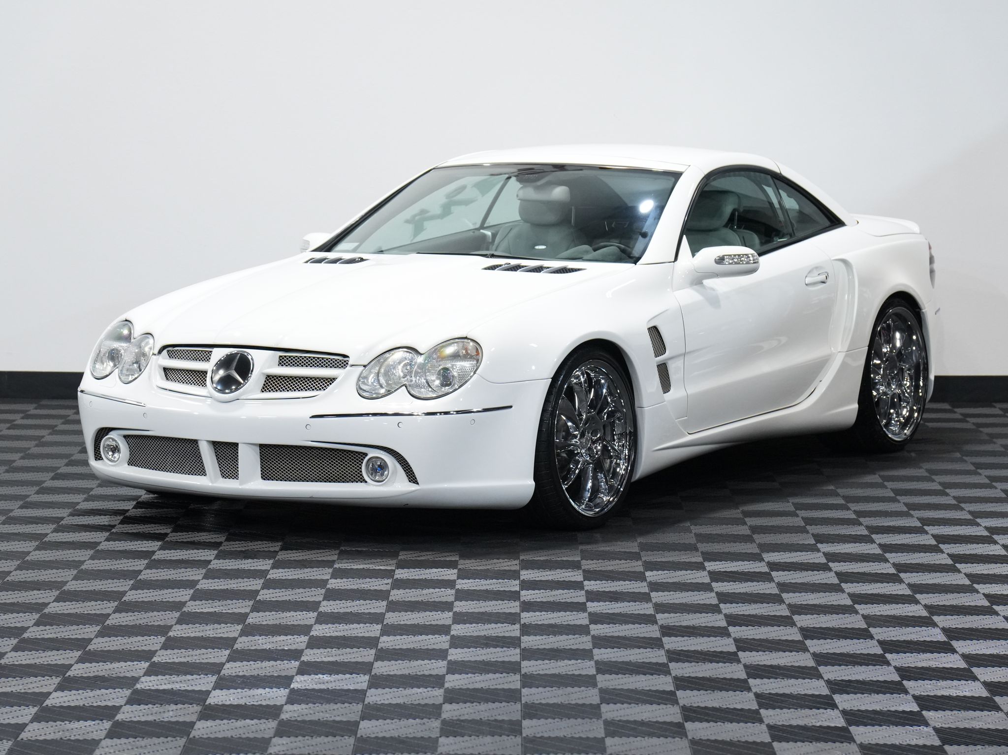Mercedes SL 55 AMG Minichamps 2006 Blanc échelle 1/43 Miniature Neuve