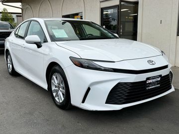 Ice Cap, 2025 TOYOTA CAMRY Image 